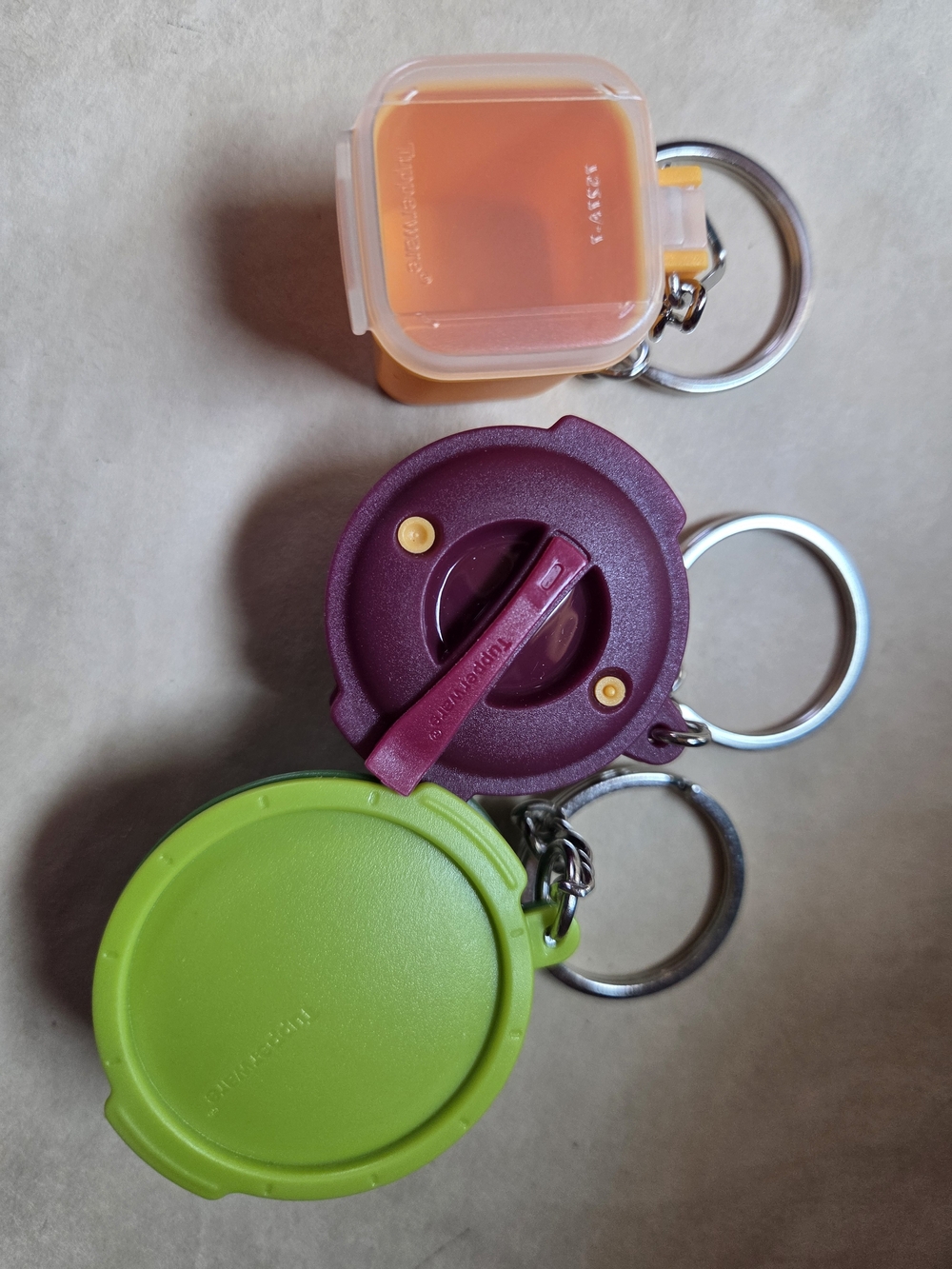 Tupperware Keychain Sets - Picture 4 of 4